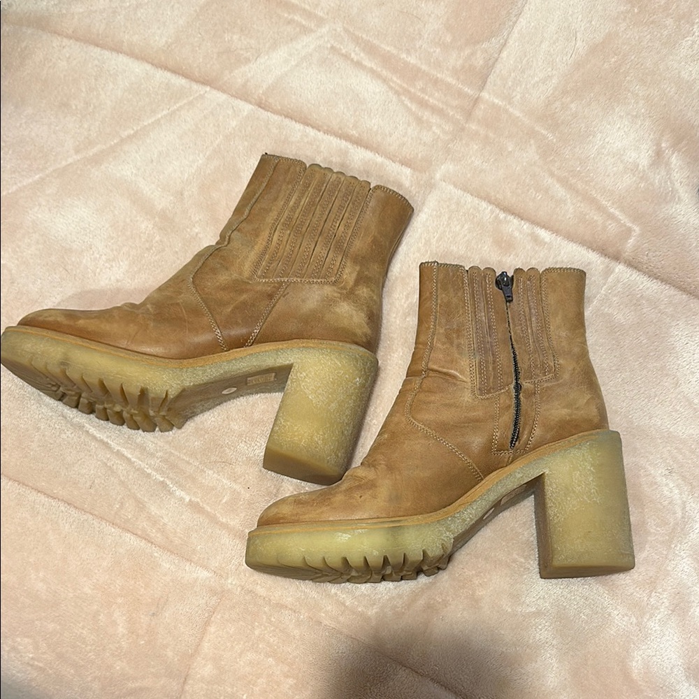 Women's Tan Ankle Boots